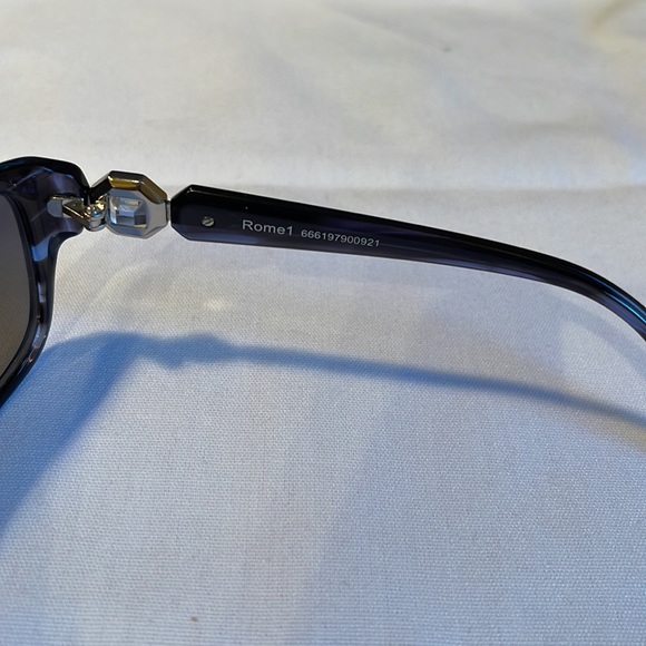 SOLVARI Rome1 navy sunglasses, Swarovski crystals, polarized gray lenses, women - Picture 5 of 8